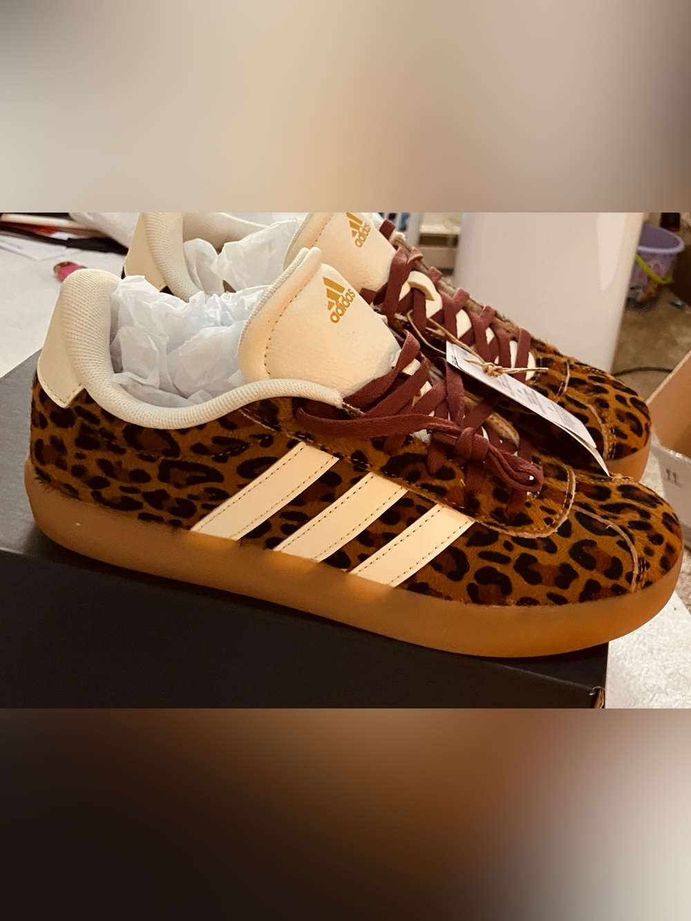 NWT Adidas Women’s 6.5, kids 4.5 Leopard Print Gum Sole Sneakers